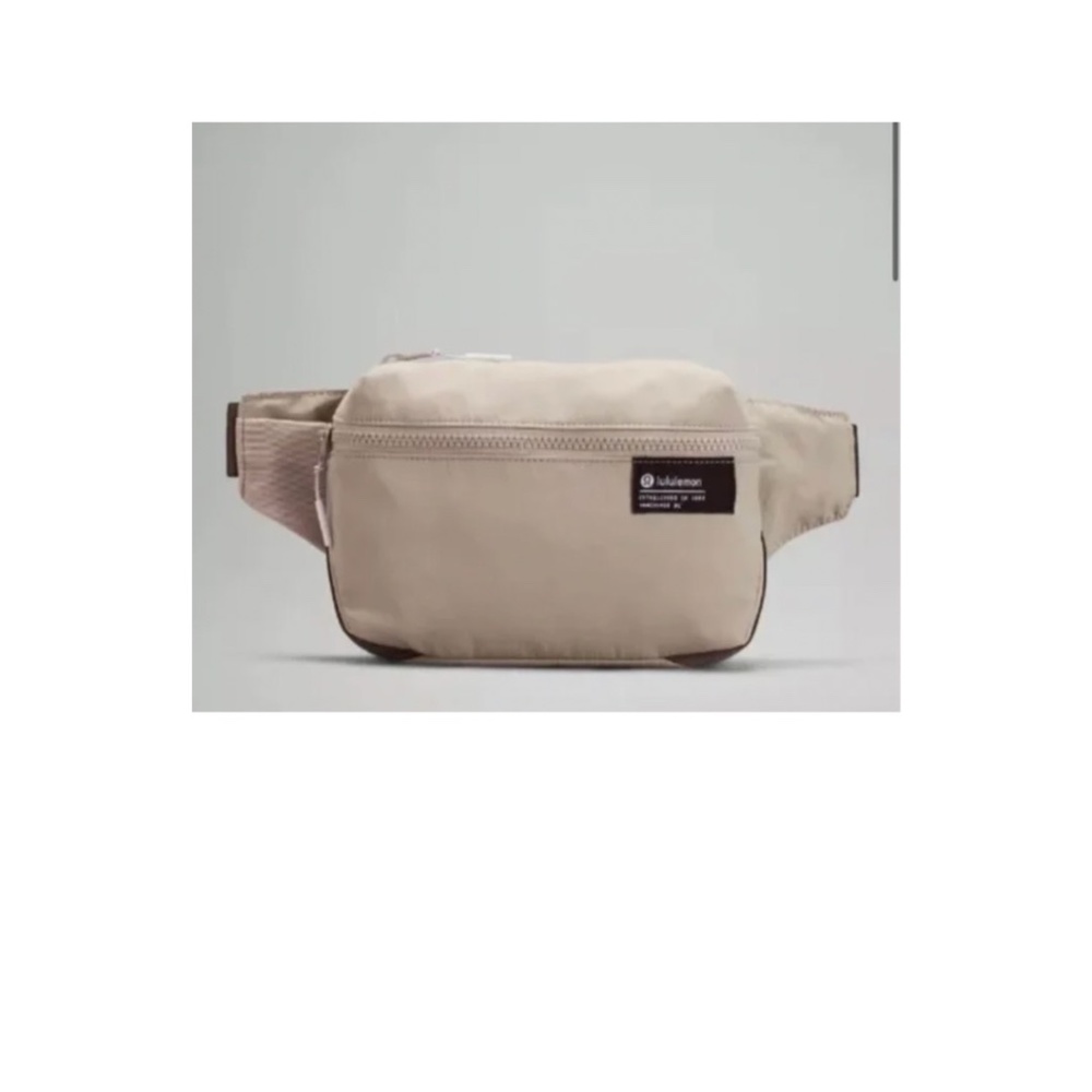 BNWOT Lululemon Clean Lines Belt Bag RawLinen/Rover